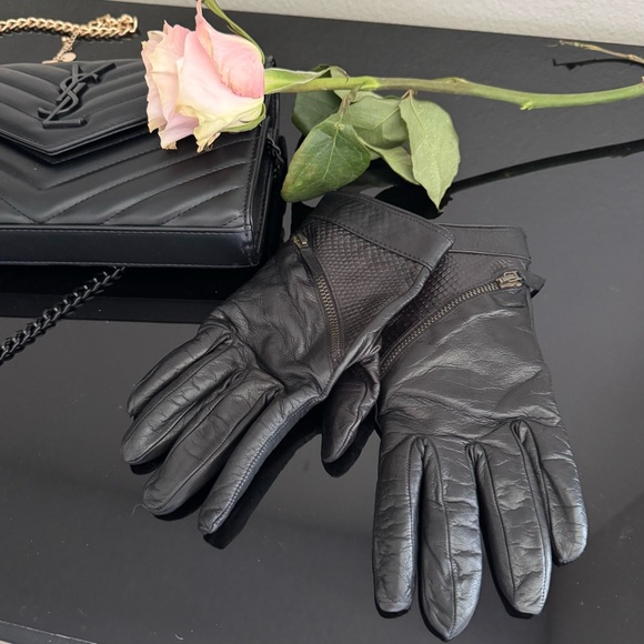 Bloomingdale’s leather and cashmere lined gloves - Picture 7 of 16